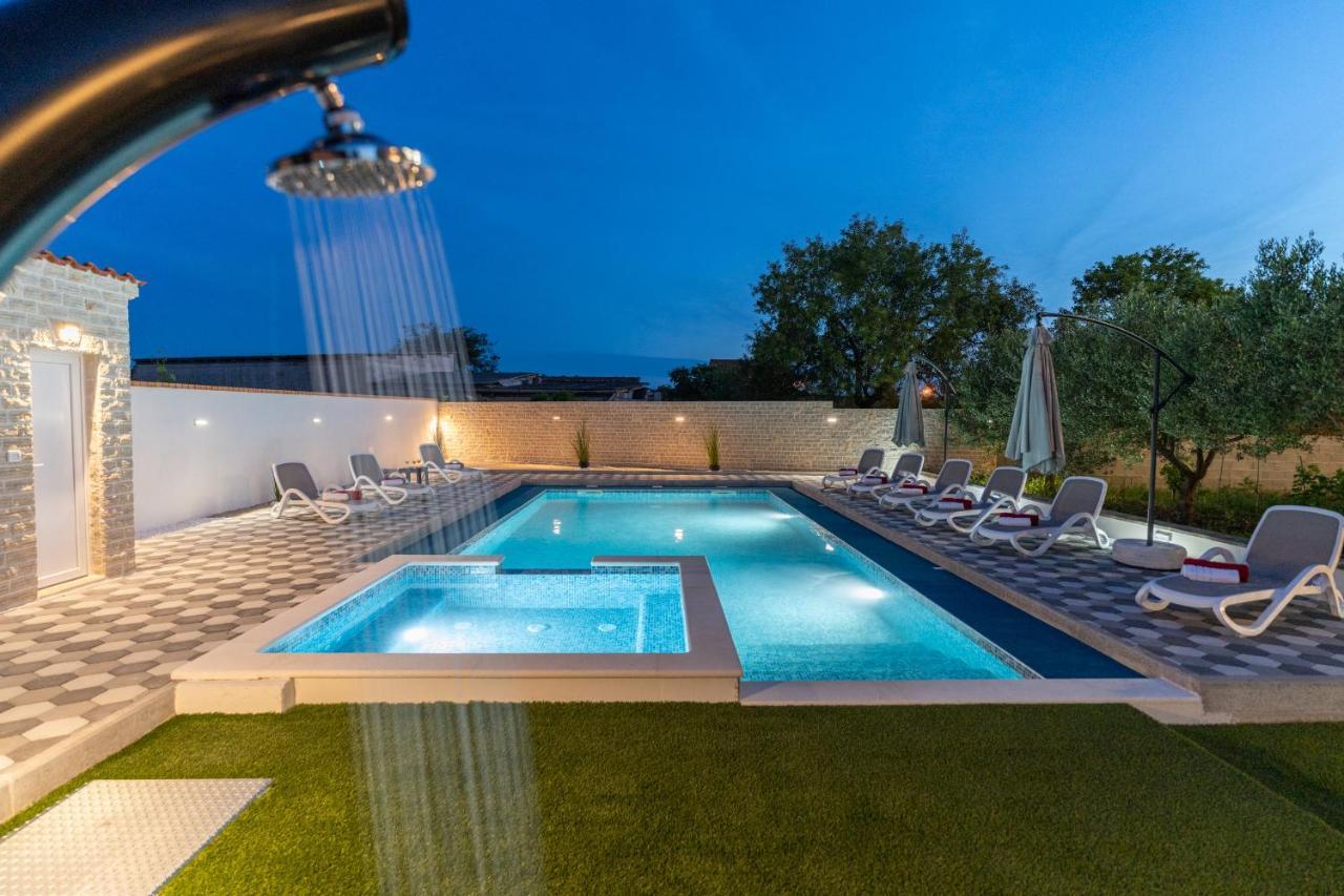 Apartman David S Bazenom Podusje Exterior foto