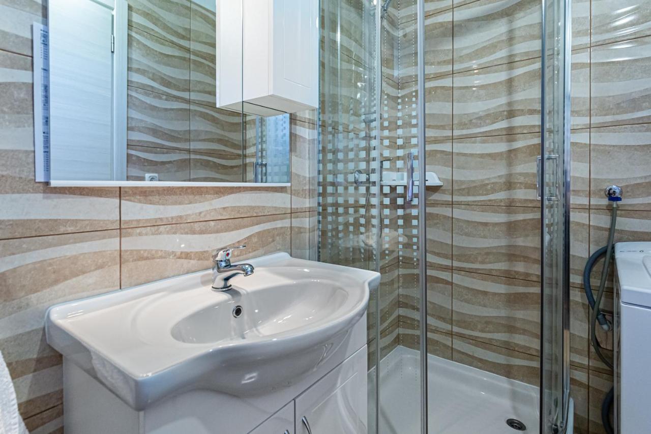 Apartman David S Bazenom Podusje Exterior foto