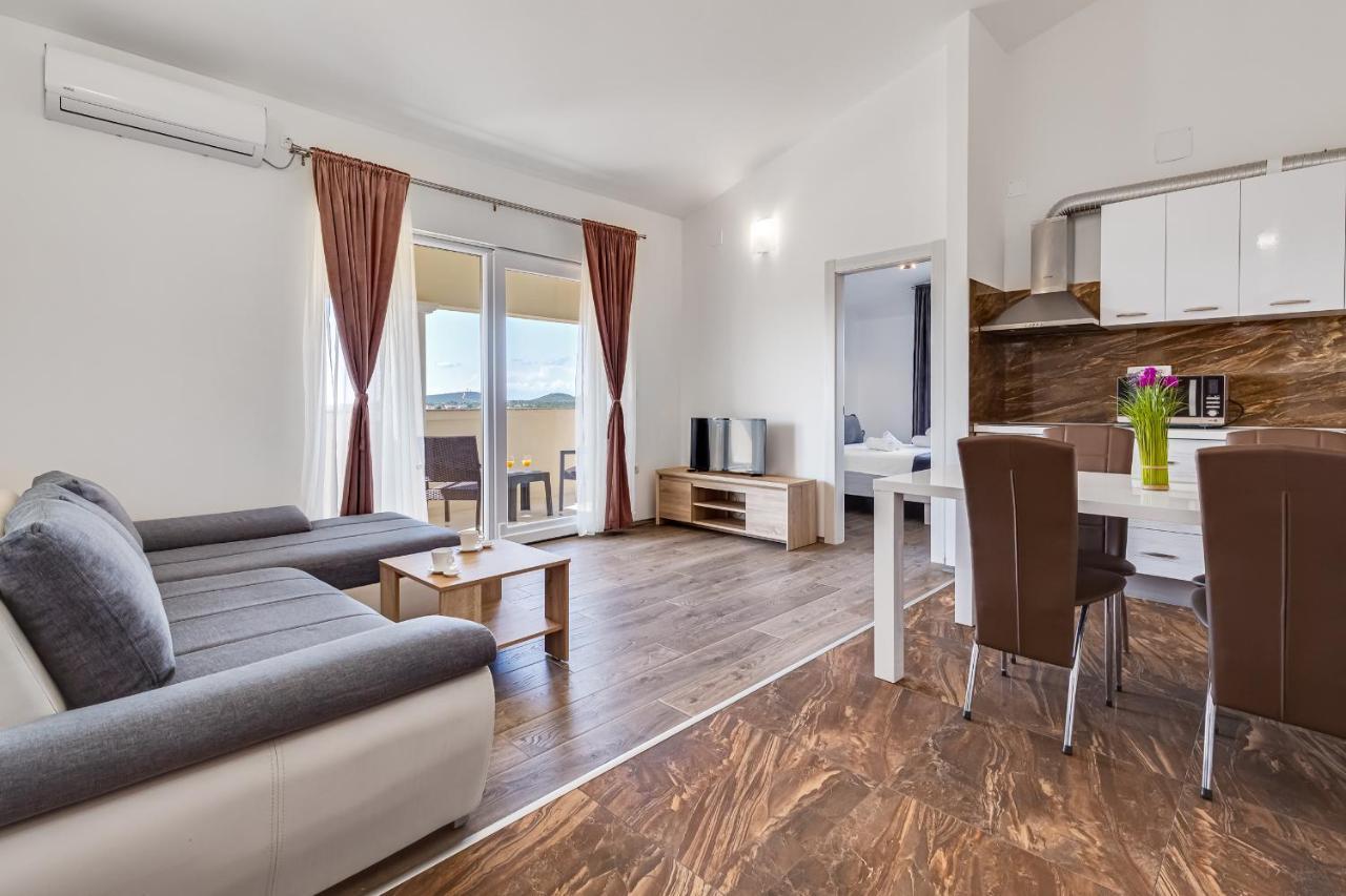 Apartman David S Bazenom Podusje Exterior foto