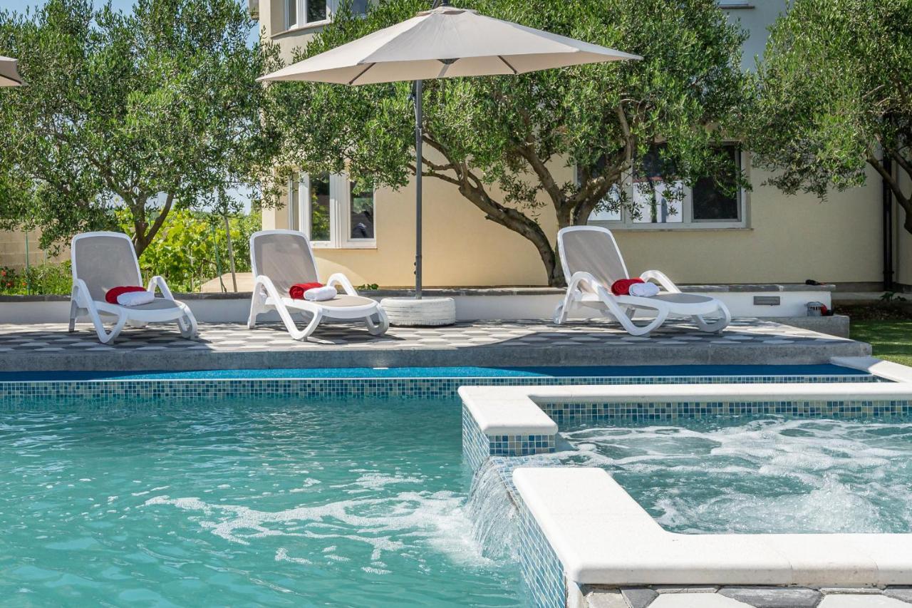 Apartman David S Bazenom Podusje Exterior foto